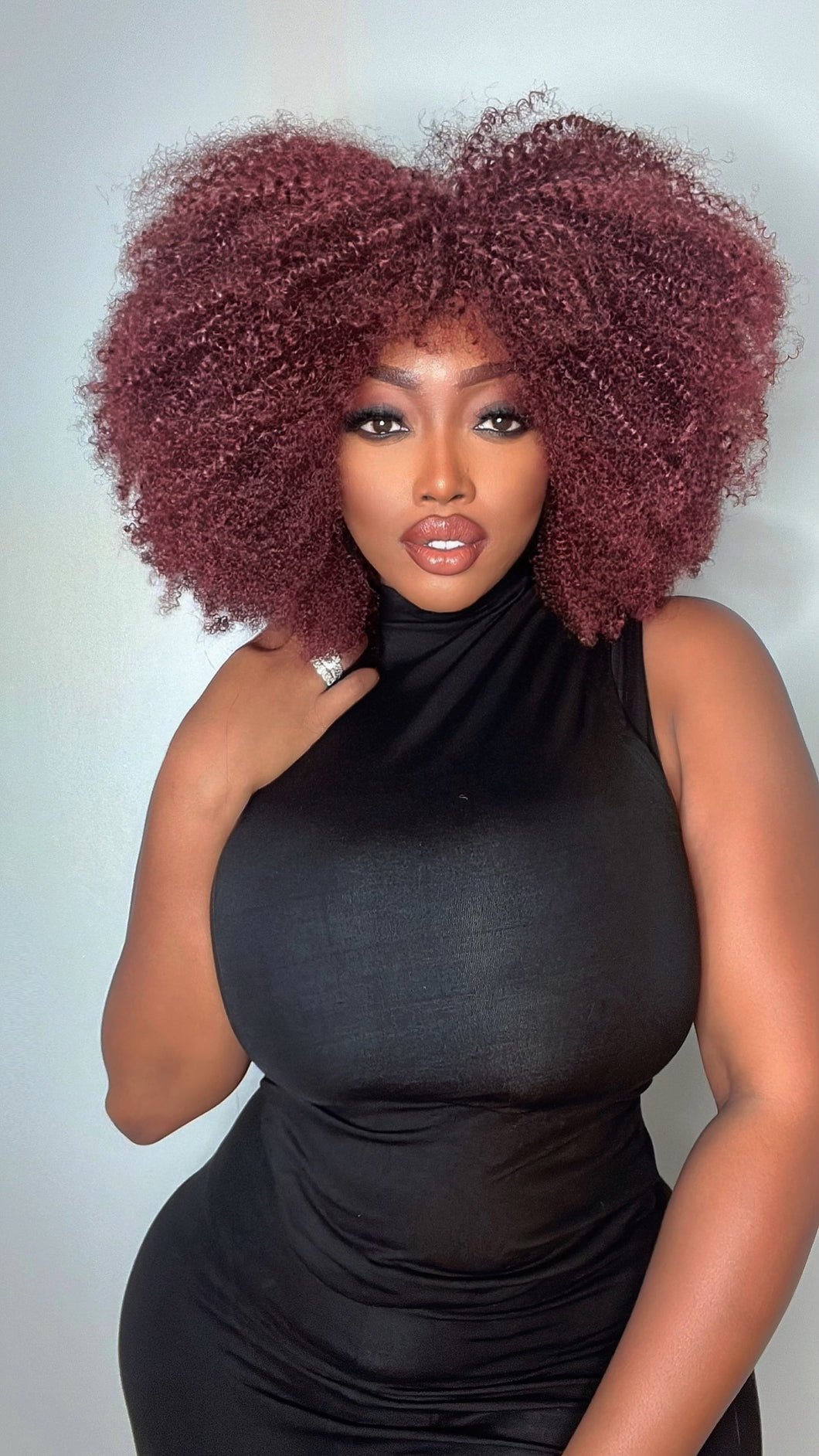 The Queen Wig (Burgundy)